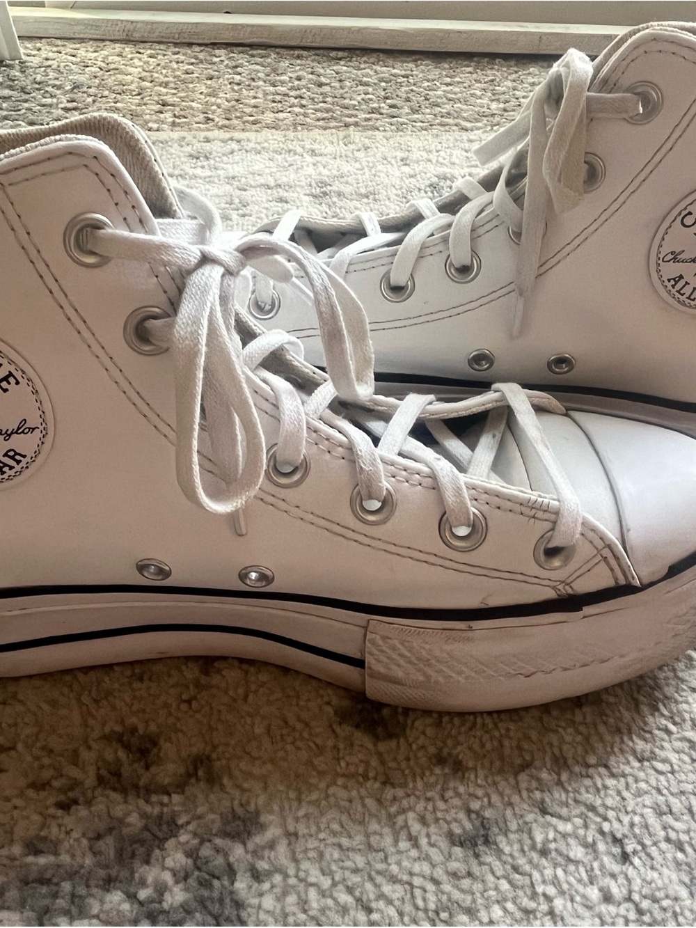 Converse Women’s Chuck Taylor All Star Leather Platform White - Picture 5 of 11